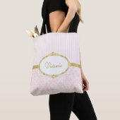 Elegant Roze Damask Gold Lijst en naam Tote Bag (Dichtbij)
