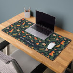 Elégant Safari Animal Skin Leopard spot Girly<br><div class="desc">Moderne, exotique et impressionnant, le tapis de bureau à thème poster de animal présente une image numérique captivante de peau de léopard, conçue avec élégance et chaleur à l'esprit. La palette de couleurs mêle harmonieusement le noir, l'orange, le jaune, le vert et le beige, ce qui donne un aspect visuellement...</div>