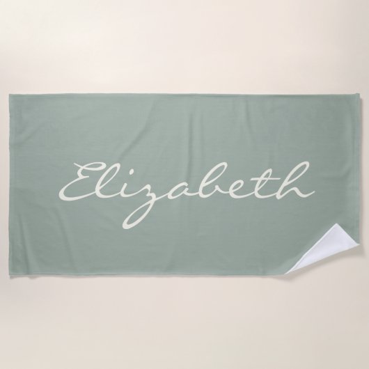 Elegant Sage Green Handgeschreven Script Name Strandlaken (Voorkant)