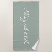 Elegant Sage Green Handgeschreven Script Name Strandlaken (Voorkant)