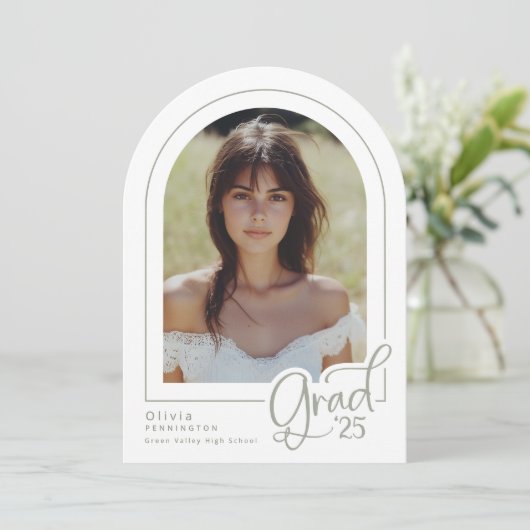 Elégant Sage Simple Photo 2025 Grad Faire-part (Debout devant)