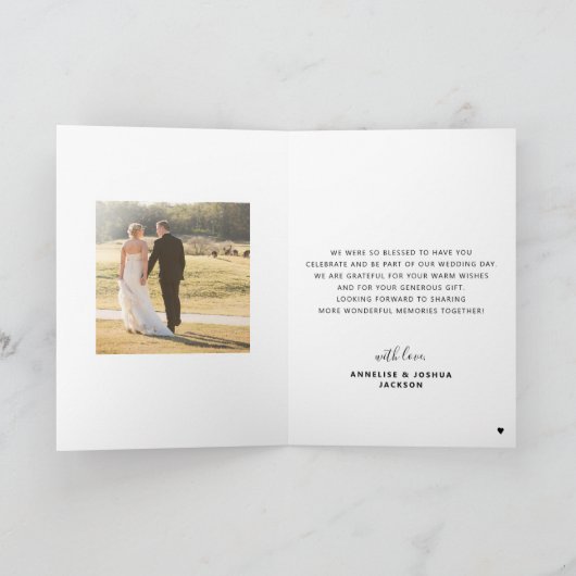 Elegant script 2 foto gevouwen bruiloft bedankkaart (Binnen)