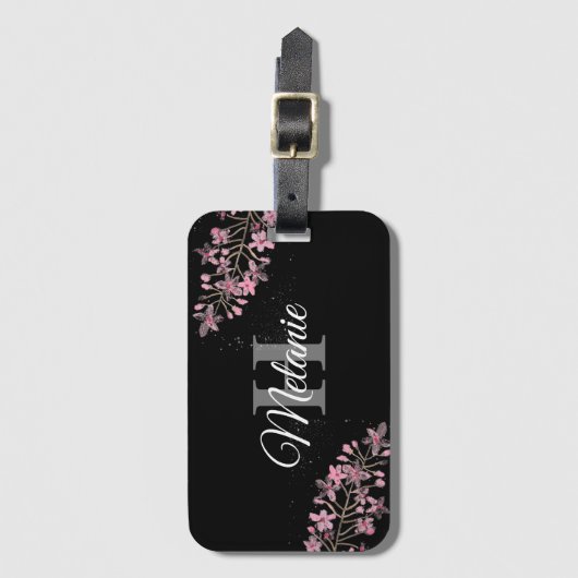 Elegant Script Black White Girly Floral Monogram Bagagelabel (Voorkant (verticaal))