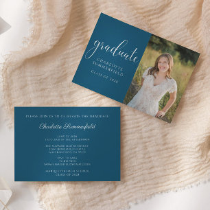 Élégant Script Blue Graduation Photo Invitation