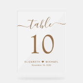 Elegant Script Bruiloft Gouden Tafelnummer Frosted Acryl Bord (Voorkant)