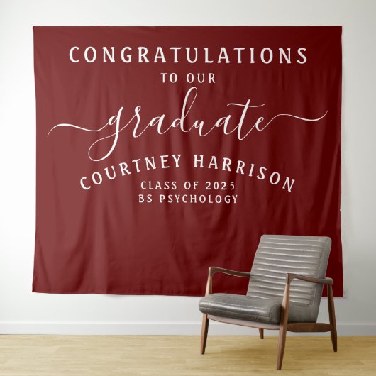 Elegant Script Calligrafie Afstuderen | Maroon Wandkleed (In Situ (horizontaal))