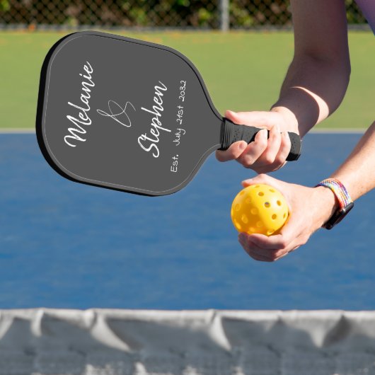 Elegant Script Couple Names Date Typografie Gray Pickleball Paddle (Insitu)