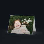 Élégant script de brosse Joyeux Photo moderne Noël<br><div class="desc">Carte de Noël religieuse de style moderne avec un design simple et minimal avec "Joyful" dans un élégant script de brosse blanche avec votre message et nom de famille sur votre photo préférée. L'intérieur a un collage photo composé de six photos carrés.</div>