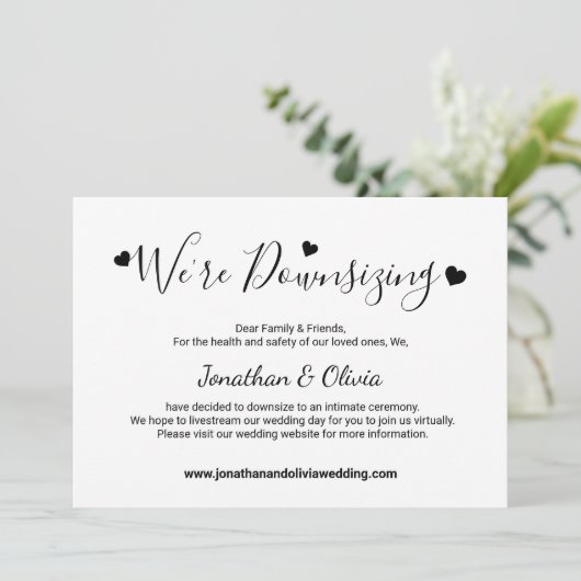 Elegant Script Downsizing Smaller Wedding Photo Aankondiging (Staand voorkant)