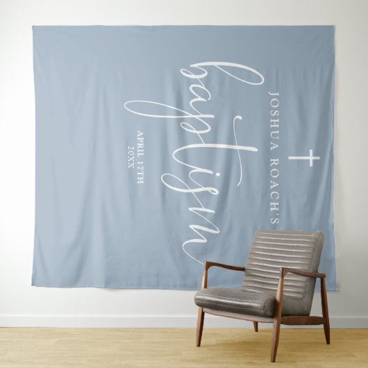 Elegant script Dusty Blue doop foto achtergrond Wandkleed (In Situ (horizontaal))