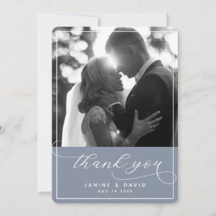 Elegant Script Dusty Blue Modern Weddenfoto Bedankkaart