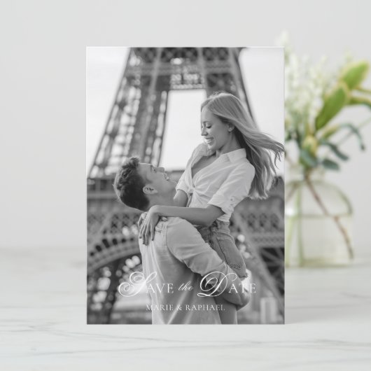Elegant Script Font Photo Save the Date (Debout devant)