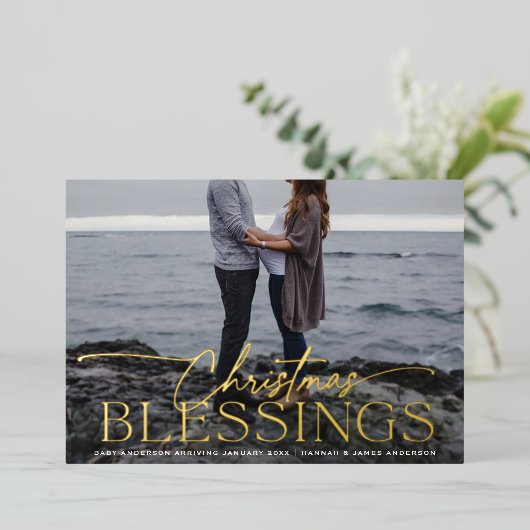 Elegant Script Kerstmis Zegeningen Zwangerschap Folie Feestdagenkaart (Staand Voorkant)