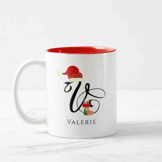 Elegant Script Modern Monogram Initiaal V Christma Tweekleurige Koffiemok (Links)