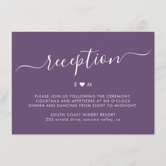 Elegant Script Monogram Paarse bruiloft receptie Informatiekaartje (Voorkant)