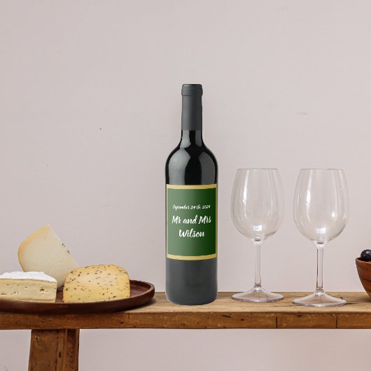 Elégant script or et cadre sur Étiquettes de vin v