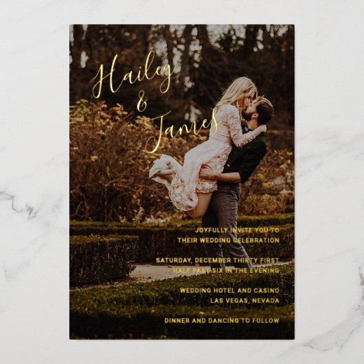 Elegant Script Photo Modern Wedding Folie Uitnodiging (Voorkant)