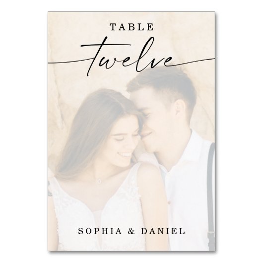 Elegant Script Photo Wedding Table Number Twaalf Kaart (Achterkant)
