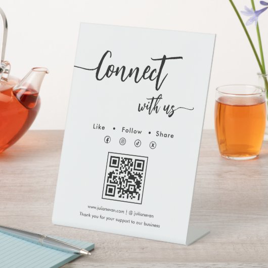Elegant Script Social Media Single QR Code Reclamebord Met Voetstuk (Insitu)