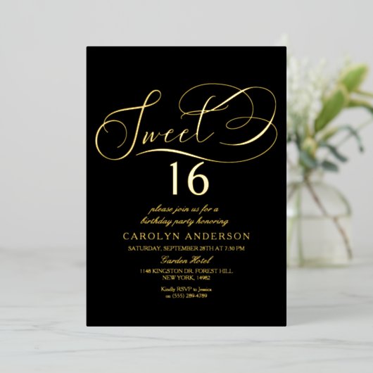 Elegant Script Sweet 16 Birthday Real Folie Uitnodiging (Staand Voorkant)