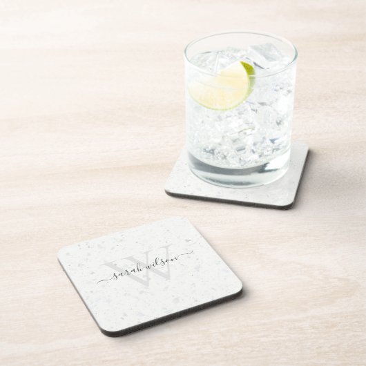 Elegant Script Terrazzo Stone Ivory Gray Monogram Bier Onderzetter (Rechterzijde)