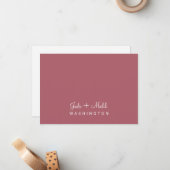 Elegant Script Trouwpaar Monogram Terracotta Notitiekaartje (Voorkant / Achterkant in situ)