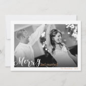 Elegant script Vrolijk en getrouwd Foto Kerstmis Feestdagenkaart (Voorkant)