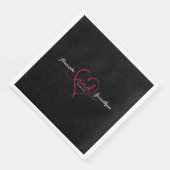 Elegant Script Zwart met Roze Hart Bruiloft Servet (Hoek)