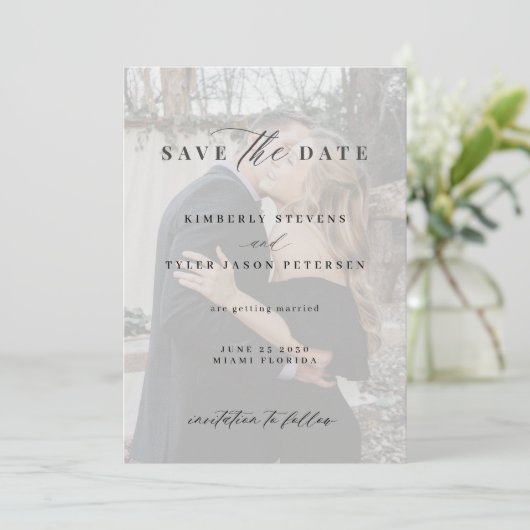 Elegant script zwart-witfotobruiloft save the date (Staand voorkant)
