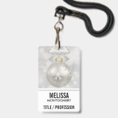 Elegant Silver-kerstbal op Bokeh Lights Badge (Back with Lanyard)