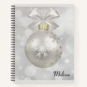 Elegant Silver-kerstbal op Bokeh Lights Notitieboek (Voorkant)