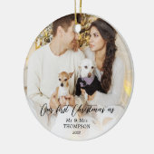 Elegant Simple First Kerstmis als Mr & Mrs Foto Keramisch Ornament (Links)