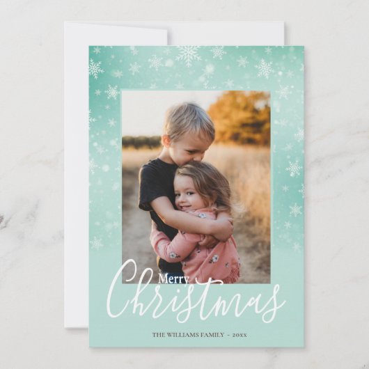 Elegant Simple Snowy Green Merry-kerstfoto Feestdagenkaart (Voorkant)