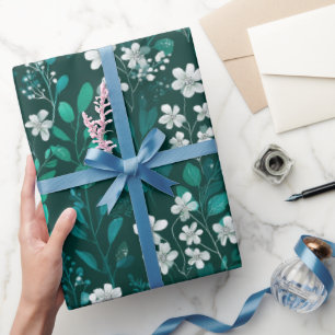 Elegant Smaragdblad Wit Bloemmotief Cadeaupapier