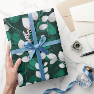 Elegant Smaragdblad Wit Bloemmotief Cadeaupapier