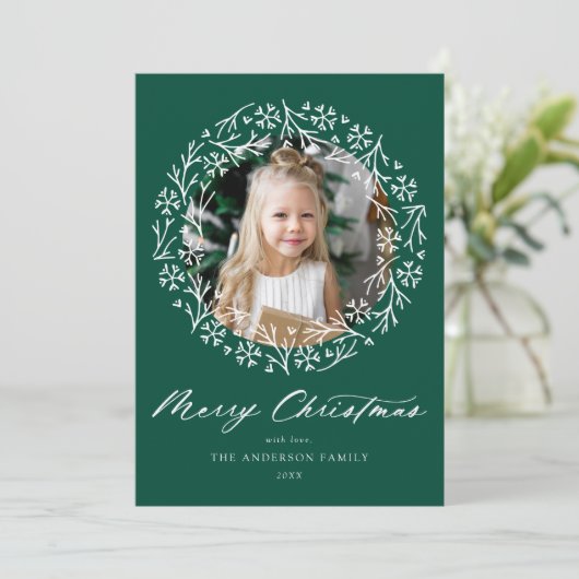 Elegant Snowflake Wreate Green Photo Feestdagenkaart (Staand voorkant)