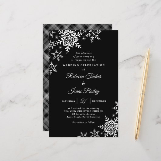 Elegant Snowflakes Pset Black Wedding Invitation (Voorkant / Achterkant in situ)