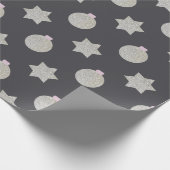 Elegant Star and Christmas Bauble Silver and Black Cadeaupapier (Hoek)