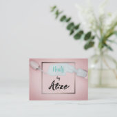 Élégant technicien carte de visite à ongles, salon (Debout devant)