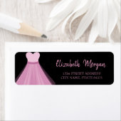 Élégant tendance, Robe rose, Étiquette de adresse  (En situation)