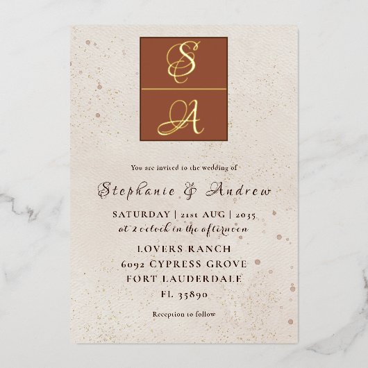 Elegant Terracotta & Real Gold Monogram Weddending Folie Uitnodiging (Voorkant)