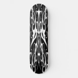 Elegant Tribal Tattoodesign - wit op zwart Skateboard