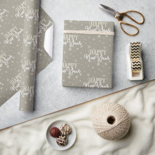 Elegant Typografie White Taupe Star Happy Nieuwjaa Cadeaupapier