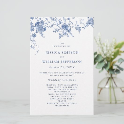 Élégant Victorian Blue Floral Wedding Programme (Debout devant)