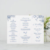 Élégant Victorian Blue Floral Wedding Programme (Debout devant)