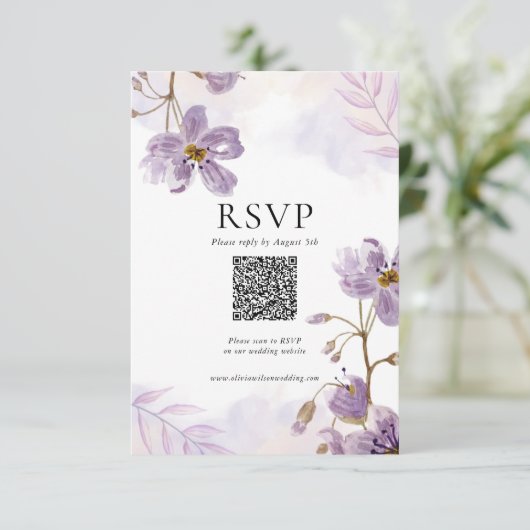 Élégant violet réponse Mariage Floral QR Code (Debout devant)
