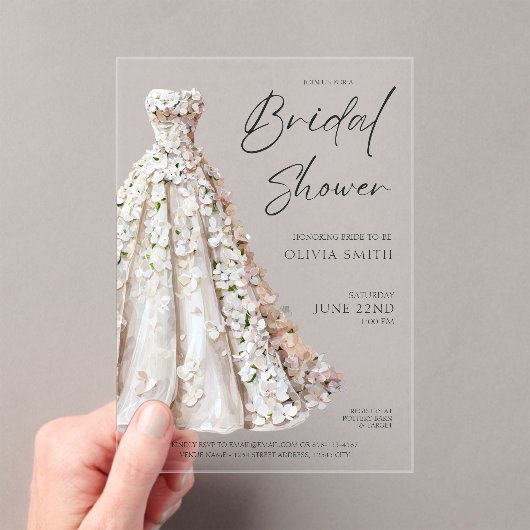 Elegant Wedding Gown Bridal Shower Invitation (In situ (ordinateur de poche))
