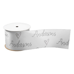Elegant White Black Familienaam Heart Pattern Lint