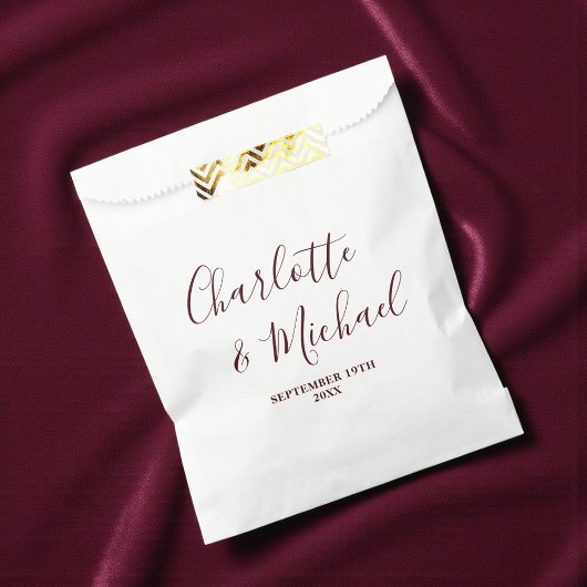 Elegant White & Burgundy Script Minimalist Wedding Bedankzakje