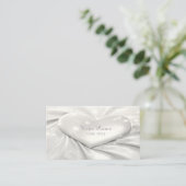 Elegant White Cream Heart Visitekaartje (Staand voorkant)